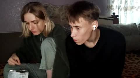 Snapshot of gothamrobyn chatting on 05-30-26, 10:01 Lilly and Jake online show from 05-30-26, 10:01