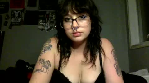 Snapshot of gothgoddessrose666 chatting on 06-05-26, 03:46 Goddessr0se online show from 06-05-26, 03:46