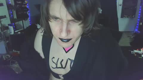 Snapshot of gothic123451 chatting on 01-05-25, 03:53 Victoriana online show from 01-05-25, 03:53