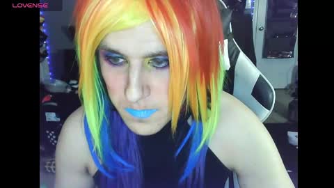 Snapshot of gothic123451 chatting on 01-12-25, 04:40 Victoriana online show from 01-12-25, 04:40