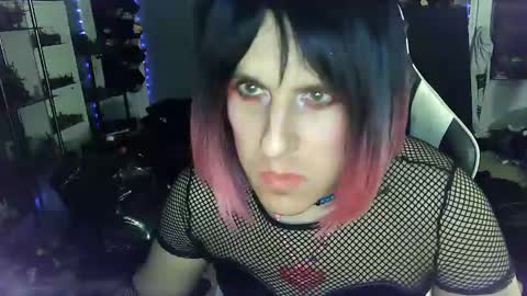 Snapshot of gothic123451 chatting on 01-18-25, 12:57 Victoriana online show from 01-18-25, 12:57