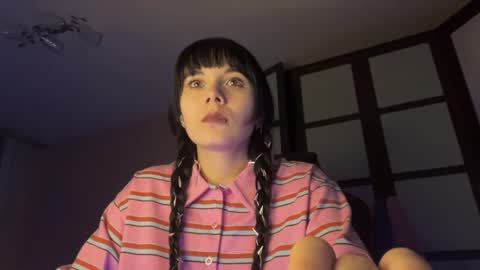 Snapshot of gothickq chatting on 05-25-26, 06:47 gothickq online show from 05-25-26, 06:47