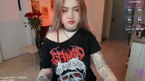 traumfrau Kira angel face devil eyes I SELL A LOT VIDEO IN GALLERY online show from 02-17-26, 10:34
