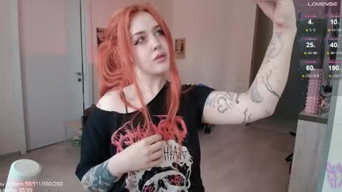 traumfrau Kira angel face devil eyes I SELL A LOT VIDEO IN GALLERY online show from 04-19-26, 11:20