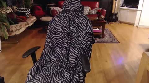 Hezra online show from 02-07-25, 01:47