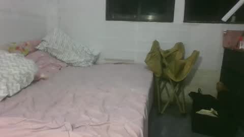 Snapshot of grace_dear chatting on 09-23-25, 07:06 luckygirl online show from 09-23-25, 07:06