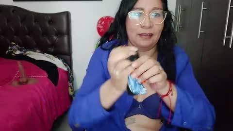 Snapshot of grace_mature_milf chatting on 06-26-26, 12:59 grace_mature_milf online show from 06-26-26, 12:59