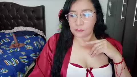 Snapshot of grace_mature_milf chatting on 07-20-26, 12:03 grace_mature_milf online show from 07-20-26, 12:03
