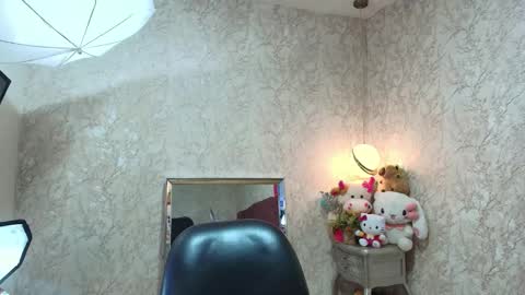 Snapshot of graceblu chatting on 02-09-26, 04:05 Grace online show from 02-09-26, 04:05