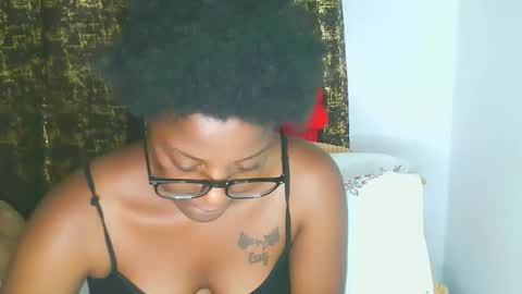 graceessy online show from 11-01-25, 03:14