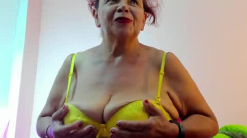 Mi Name is violeta  online show from 01-09-25, 01:39