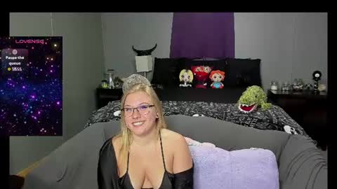 Snapshot of graniteaura chatting on 06-20-26, 12:58 graniteaura online show from 06-20-26, 12:58