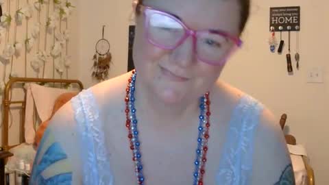 Snapshot of grateful42day chatting on 05-25-26, 01:55 grateful42day online show from 05-25-26, 01:55