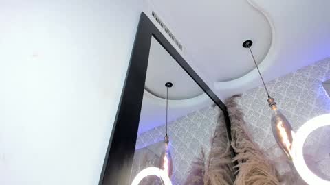 grayce blossoms24 online show from 01-19-25, 10:28