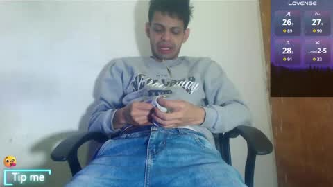 Snapshot of grayhorny chatting on 04-22-26, 10:39 Gray online show from 04-22-26, 10:39