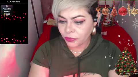 Snapshot of grecia_horny chatting on 12-19-24, 11:50 Grecia online show from 12-19-24, 11:50