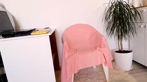 Snapshot of greek_style77 chatting on 01-16-25, 09:05 Alex and Ella online show from 01-16-25, 09:05