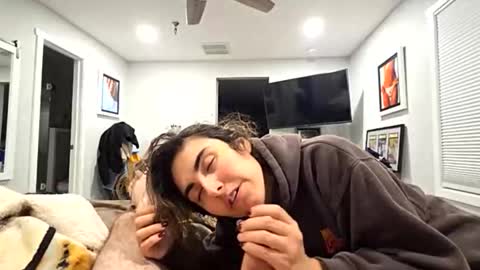 Snapshot of greekgodandgoddess chatting on 10-29-25, 04:59 greekgodandgoddess online show from 10-29-25, 04:59