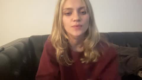 mila 3 online show from 12-15-24, 06:07