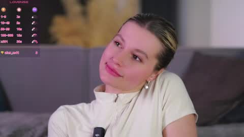 Kelly online show from 04-13-26, 01:49