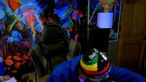 Greenlungs8195 online show from 02-08-25, 09:13