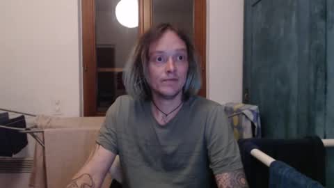 Snapshot of greenmoon88888 chatting on 12-07-24, 02:20 Greenmoon online show from 12-07-24, 02:20