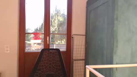 Snapshot of greenmoon88888 chatting on 12-11-24, 09:19 Greenmoon online show from 12-11-24, 09:19