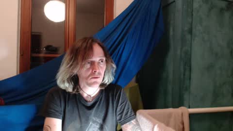 Snapshot of greenmoon88888 chatting on 12-29-24, 01:34 Greenmoon online show from 12-29-24, 01:34