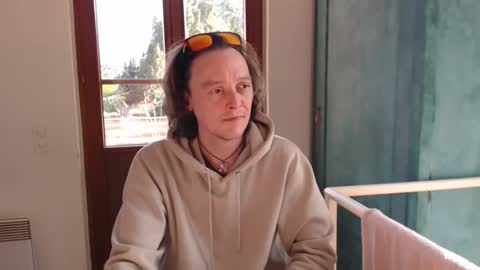 Snapshot of greenmoon88888 chatting on 03-06-25, 10:09 Greenmoon online show from 03-06-25, 10:09