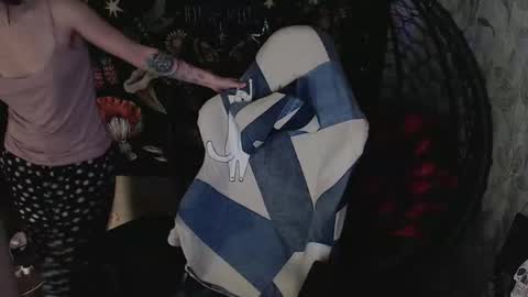 Lina online show from 02-15-26, 10:36