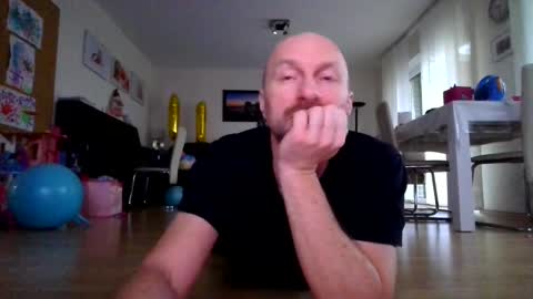 Snapshot of gregorius_1 chatting on 01-22-25, 08:29 Greg online show from 01-22-25, 08:29