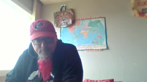 Snapshot of gregrev chatting on 06-11-26, 08:51 gregrev online show from 06-11-26, 08:51