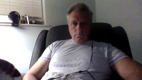 mmm hmmm online show from 01-03-25, 02:32