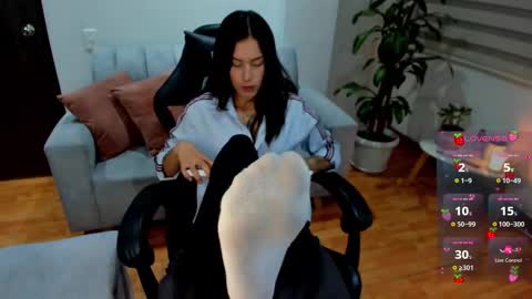 Snapshot of greta_miss chatting on 02-05-25, 11:28  Emmy  online show from 02-05-25, 11:28