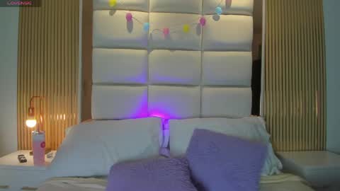 GRETA online show from 04-12-26, 11:37