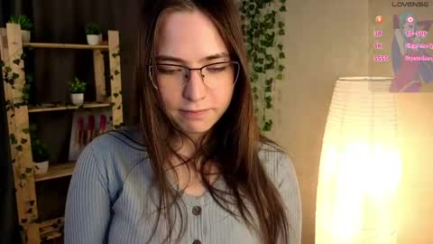 Snapshot of gretalinelle chatting on 04-29-26, 06:47 Cutie Ellie online show from 04-29-26, 06:47