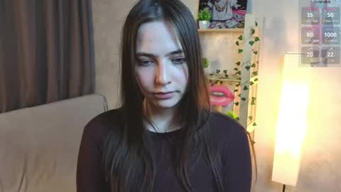 Snapshot of gretalinelle chatting on 05-04-26, 07:32 Cutie Ellie online show from 05-04-26, 07:32
