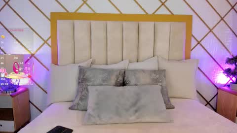 Greta Velvet  online show from 11-15-25, 08:05