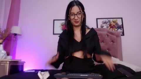 Gretel  online show from 02-12-26, 03:23