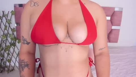 Snapshot of grettarouse chatting on 05-27-26, 07:33 GRETA online show from 05-27-26, 07:33