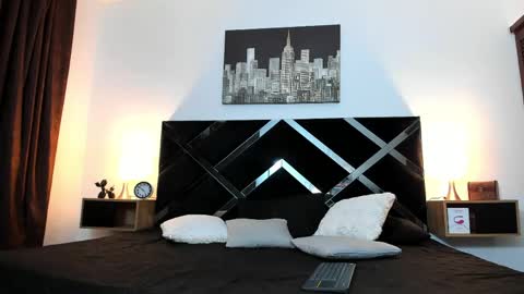 Snapshot of grey_noa22 chatting on 04-11-26, 03:22 Benjamin online show from 04-11-26, 03:22