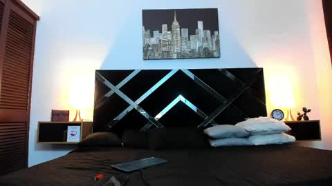 Snapshot of grey_noa22 chatting on 04-12-26, 03:00 Benjamin online show from 04-12-26, 03:00