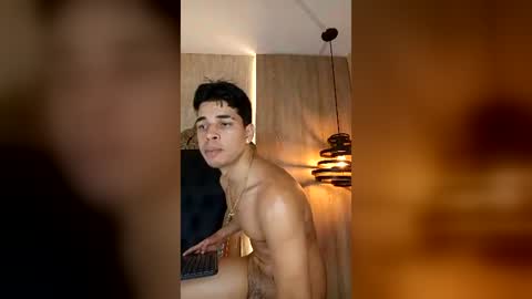 Snapshot of grey_noa22 chatting on 08-06-26, 02:13 Benjamin online show from 08-06-26, 02:13