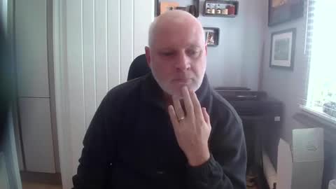 Snapshot of greyfox_6000 chatting on 03-03-25, 11:00 greyfox_6000 online show from 03-03-25, 11:00