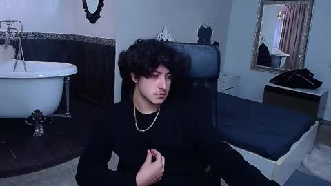 Snapshot of griffindane chatting on 02-10-26, 06:17 GriffinDane online show from 02-10-26, 06:17