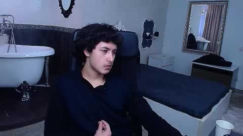 Snapshot of griffindane chatting on 02-11-26, 06:07 GriffinDane online show from 02-11-26, 06:07