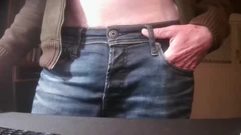 Snapshot of grimbergen123 chatting on 11-07-25, 06:08 Grim online show from 11-07-25, 06:08