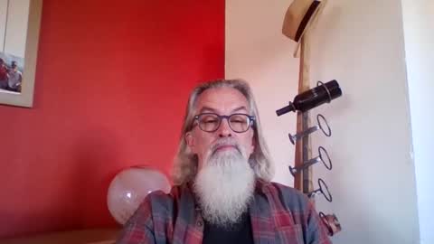 Grybear online show from 10-30-25, 08:27