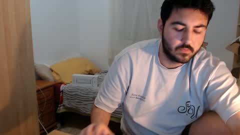 Snapshot of gsendra chatting on 01-29-25, 04:08 gsendra online show from 01-29-25, 04:08