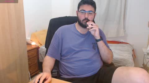Snapshot of gsendra chatting on 03-12-25, 10:28 gsendra online show from 03-12-25, 10:28